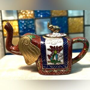 Vintage miniature cloisonné elephant teapot hand-painted floral enamel decor💫